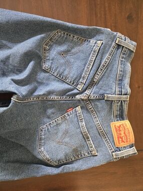 Levi's Women’s Light Blue Relaxed Fit Jeans